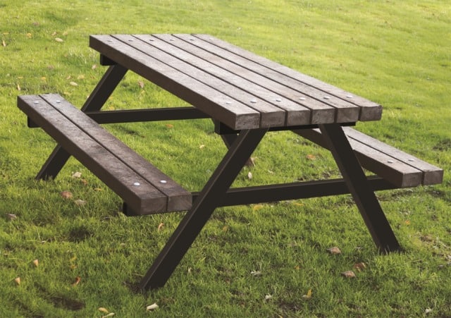 Buying outdoor furniture? Should You Choose Recycled Plastic Over Timber? | Tamstar Ltd UK