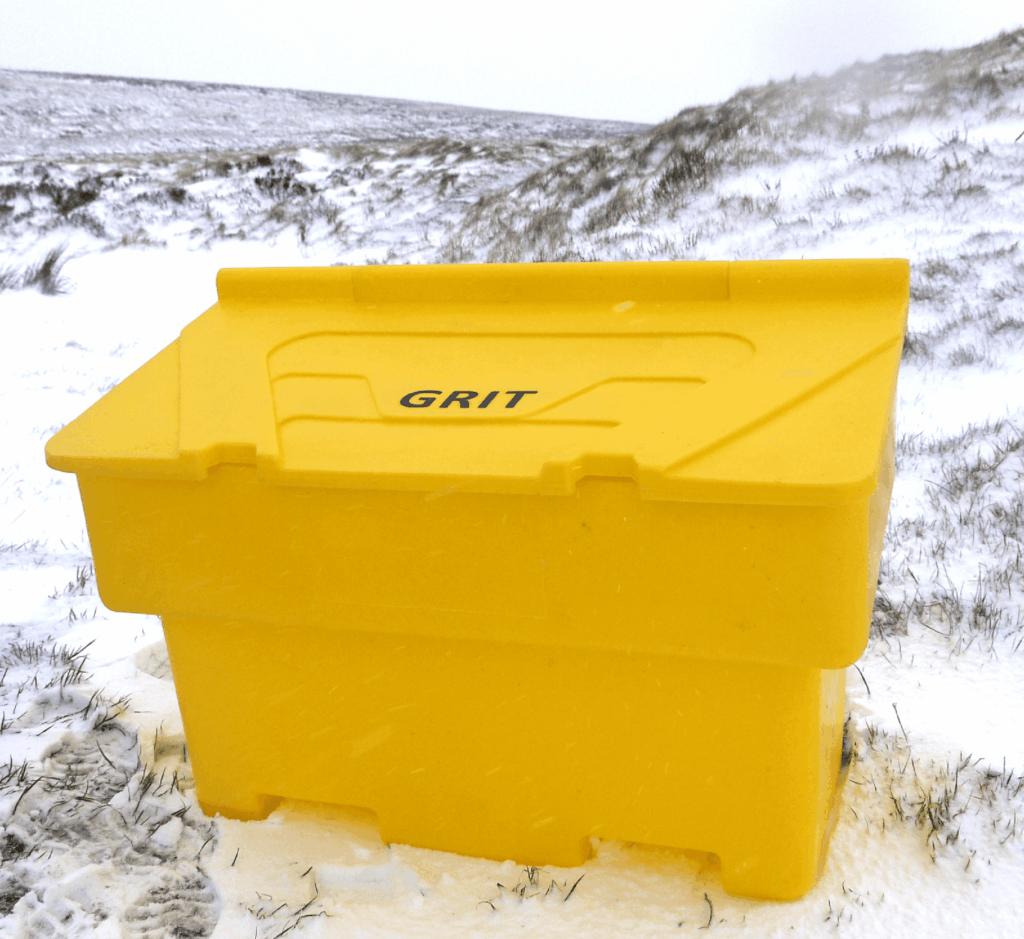 Salt grit bin stackable yellow 250 Litre