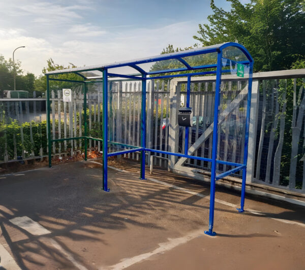 4 Person Freestanding Smoking And Vaping Shelter