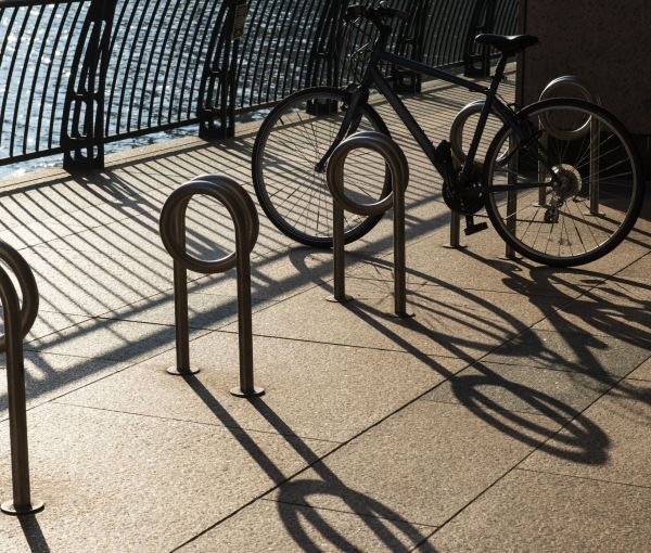 imgi_9_shadows-made-by-daylight-city-with-architecture-scaled-600x510